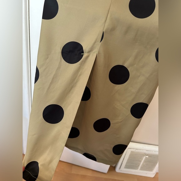 Big Polkadot Olive Pencil Dress - Picture 7 of 11